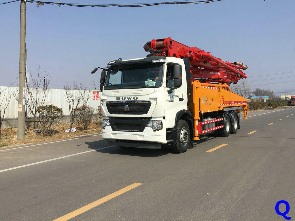 小型混凝土泵車，天泵，小型泵車，混凝土泵車